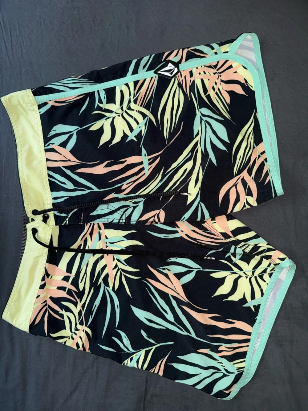 Volcom Men’s Black Swim shorts trunks Mint, Peach, and Pale Yellow Leaf Print